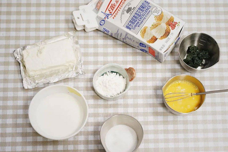 開(kāi)心果味巴斯克蛋糕(圖2) 開(kāi)心果味巴斯克蛋糕(圖2)