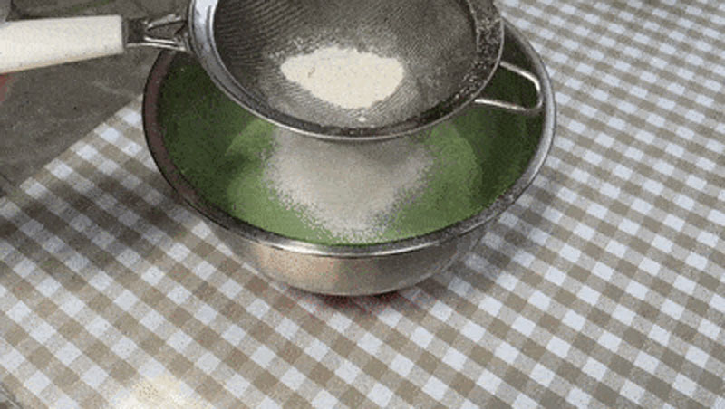 開(kāi)心果味巴斯克蛋糕(圖8) 開(kāi)心果味巴斯克蛋糕(圖8)