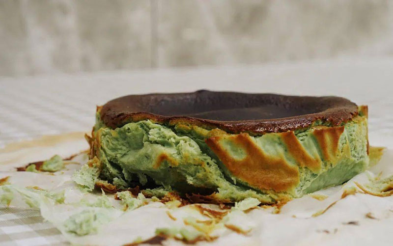 開(kāi)心果味巴斯克蛋糕(圖11) 開(kāi)心果味巴斯克蛋糕(圖11)