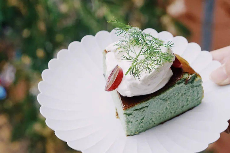 開(kāi)心果味巴斯克蛋糕(圖15) 開(kāi)心果味巴斯克蛋糕(圖15)